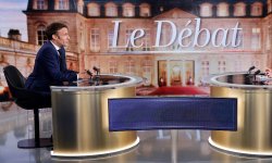 Débat de l'entre-deux-tours : "Gérard Majax", "McKinsey", "complotisme"... échanges tendus entre Emmanuel Macron et Marine Le Pen