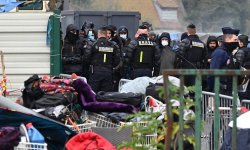 Nord : des migrants assignent la commune de Grande-Synthe pour la destruction de leurs biens lors d'expulsions