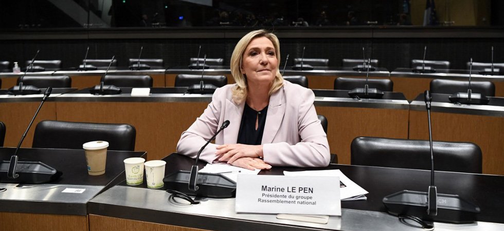 Prêt russe : "Si cela m'avait engagée à quoi que ce soit, je n'aurais pas signé", assure Marine Le Pen