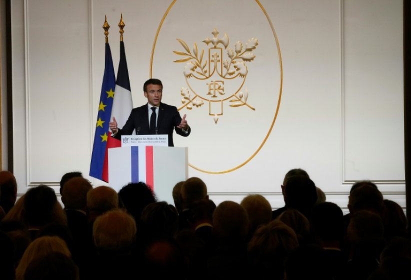 Le président Emmanuel Macron reçoit les maires de France à l'Elysée, le 23 novembre 2022