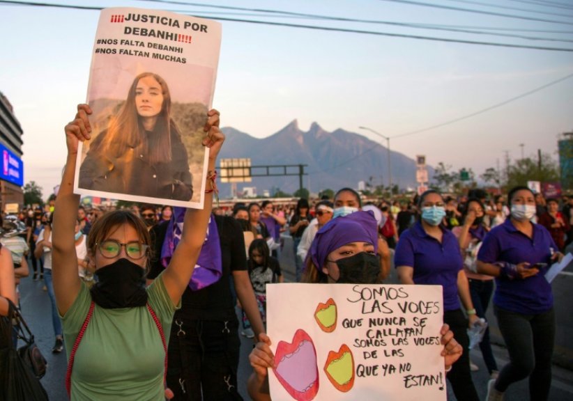 Manifestation pour que justice soit rendue dans le cas de Debanhi Escobar, tuée dans des conditions sordides, le 22 avril 2022 à Monterrey