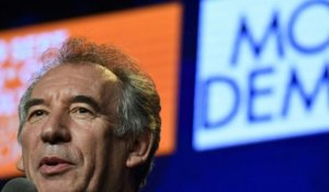 Bayrou propose une "réserve de parrainages"