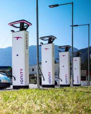 Ionity ouvre sa 100ème station de recharge en France et passe à une tarification au kWh !