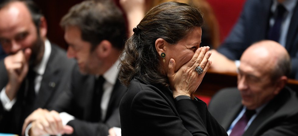 VIDÉO : "Mesdames et messieurs les retraités..." : fou rire à l'Assemblée nationale après un lapsus d'Agnès Buzyn