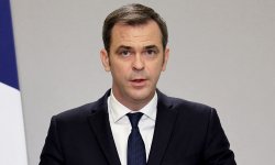 Covid-19 : "L'obligation vaccinale n'est pas le choix que la France a fait", assure Olivier Véran
