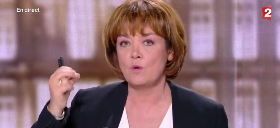 "Arrêtez tous les deux !" : quand Nathalie Saint-Cricq tente d'interrompre le brouhaha entre Le Pen et Macron