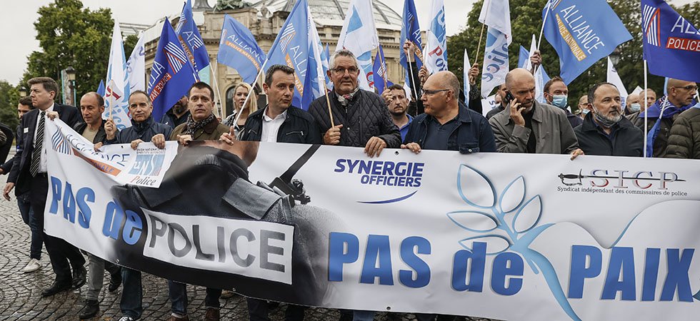 Colère des policiers : manifestation surprise sur les Champs-Elysées