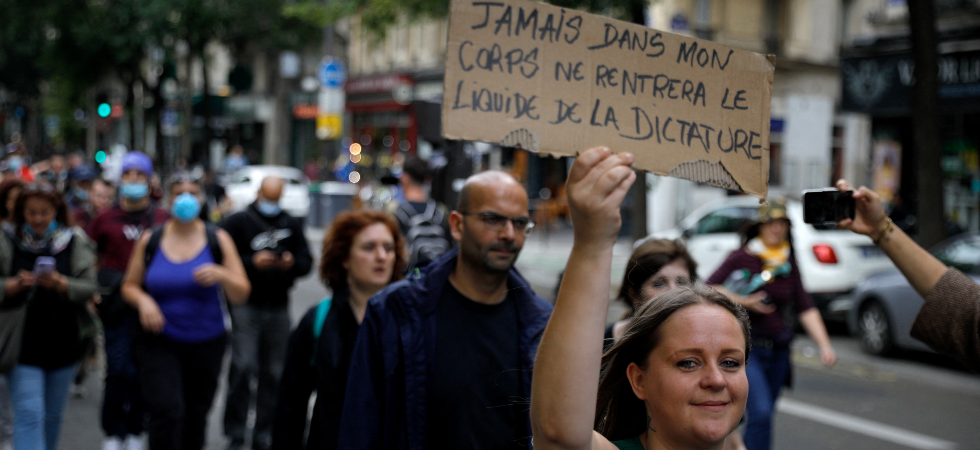 Vaccination: Manu a mal jaugé! 661%2Fmagic-article-actu%2Fa08%2F691%2F1f0ee7873ebe5715e8e42a8071%2Fcovid-19-manifestations-dans-plusieurs-villes-de-france-contre-le-pass-sanitaire%7Ca086911f0ee7873ebe5715e8e42a8071