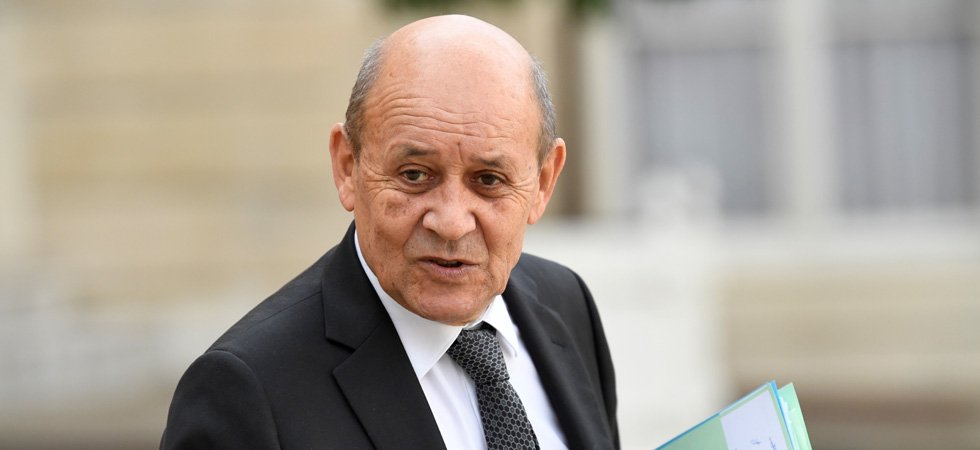 76 soutiens d'Emmanuel Macron réclament un pôle de gauche dans la majorité autour de Jean-Yves Le Drian