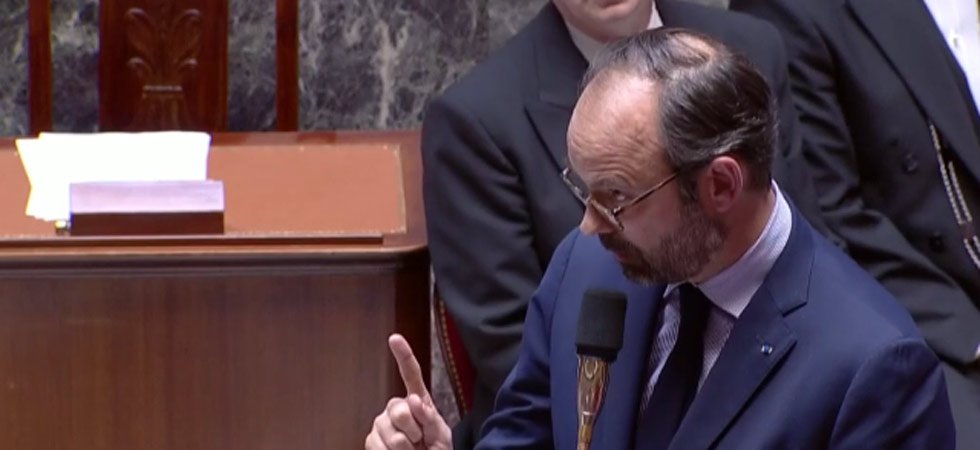 Attentats de l'Aude : Edouard Philippe répond à la droite et au FN